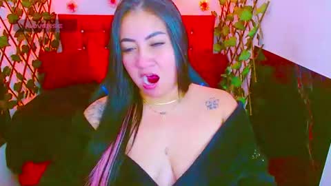 zoe_naughty22 online show from June 10, 3:29 am