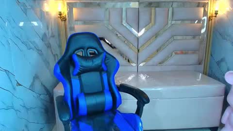 Snapshot of zoe_r_ chatting on November 8, 3:29 am Zoe online show from November 8, 3:29 am