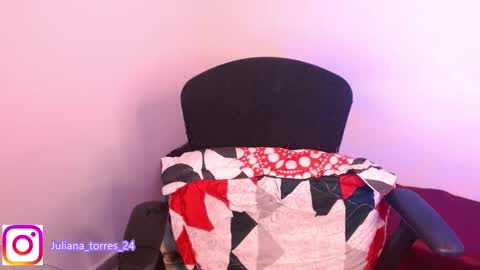 Snapshot of zoe_sexy69 chatting on January 23, 7:29 pm ZOE online show from January 23, 7:29 pm