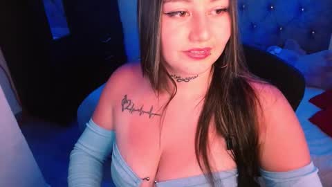 Snapshot of zoe_sexy69 chatting on March 12, 10:39 pm ZOE online show from March 12, 10:39 pm