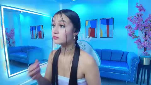 Zoe online show from March 6, 11:17 am