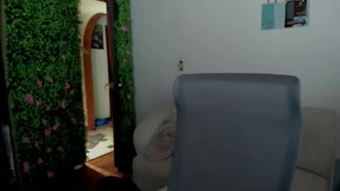 Snapshot of zoe_wattson chatting on October 2, 3:13 am Zoe online show from October 2, 3:13 am