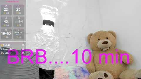 zoeameliie online show from February 9, 9:06 pm