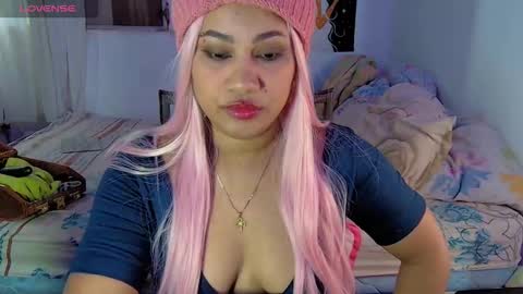 Snapshot of zoedirty chatting on March 5, 11:28 am kyara derika online show from March 5, 11:28 am