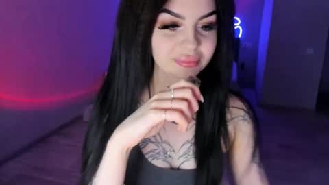 zoedrift online show from October 11, 1:20 pm