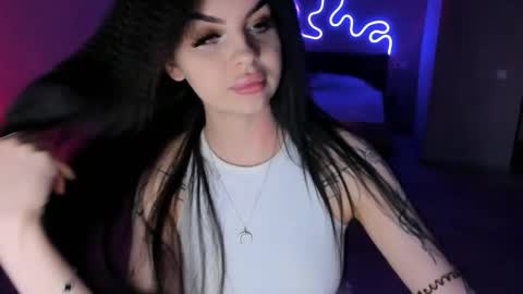 zoedrift online show from October 20, 1:44 pm