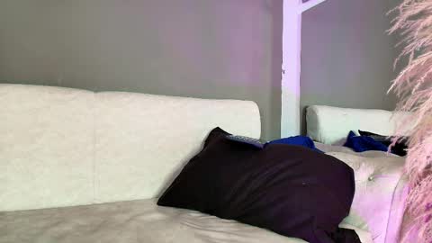 Snapshot of zoee_8 chatting on May 30, 6:05 pm ZOE online show from May 30, 6:05 pm
