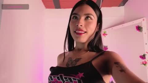 Snapshot of zoee_dolcee chatting on November 26, 11:17 pm Catt online show from November 26, 11:17 pm