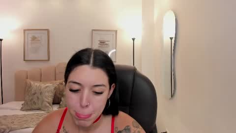 Snapshot of zoee_jackson chatting on June 26, 6:34 pm zoee jackson online show from June 26, 6:34 pm