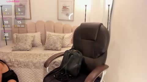 Snapshot of zoee_jackson chatting on July 24, 7:12 pm zoee jackson online show from July 24, 7:12 pm