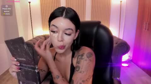 Snapshot of zoee_jackson chatting on July 31, 6:51 pm zoee jackson online show from July 31, 6:51 pm