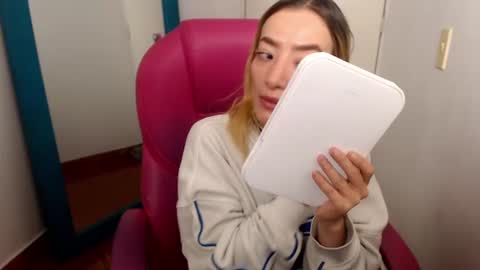 zoe online show from July 17, 1:45 am