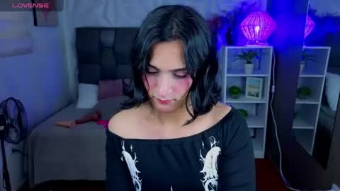 ZOE online show from July 16, 8:37 pm