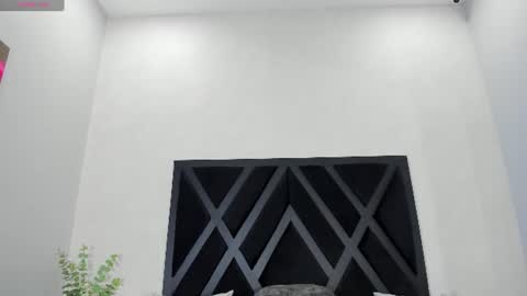 Zoe 3 online show from June 16, 5:59 pm