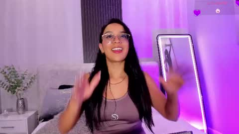 Zoe 3 online show from July 24, 5:55 pm
