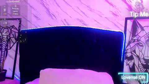 Laura  online show from June 17, 4:37 am
