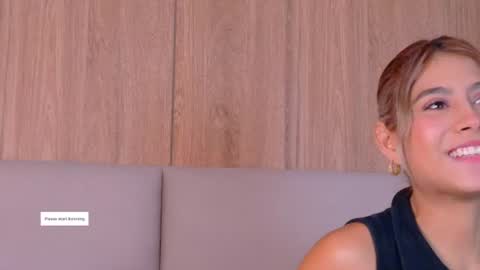 Zoe online show from June 10, 11:53 am