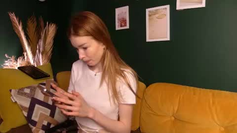 zoenymph online show from July 6, 5:15 am