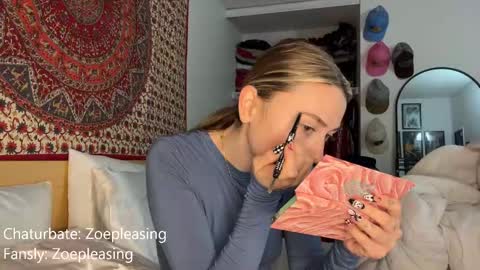 zoepleasing online show from October 14, 1:28 am