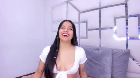 ZoeSwam online show from February 9, 1:25 pm