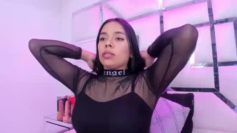 ZoeSwam online show from February 1, 1:31 pm