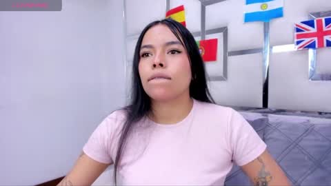 ZoeSwam online show from June 19, 12:53 pm
