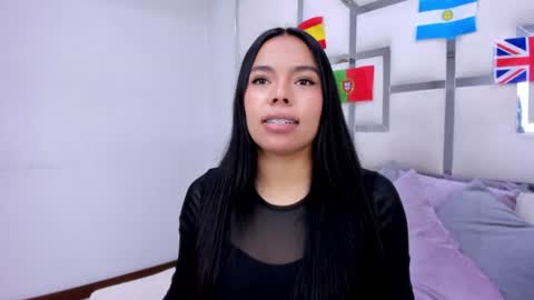 ZoeSwam online show from July 11, 11:35 am
