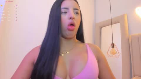 zoeth_ruiz online show from October 20, 4:18 pm