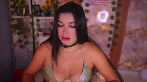 Snapshot of zoey_fox_ chatting on July 11, 12:24 am zoey fox online show from July 11, 12:24 am