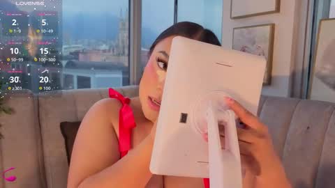 Snapshot of zoey_thommpson chatting on October 22, 7:35 pm zoey thommpson online show from October 22, 7:35 pm