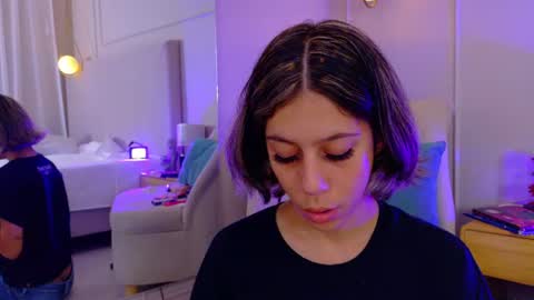 Zoey online show from July 28, 7:39 pm