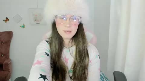 Alicie online show from May 19, 2:45 pm