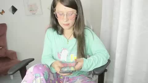Alicie online show from June 10, 5:28 am