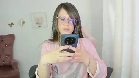 Alicie online show from June 15, 4:42 pm