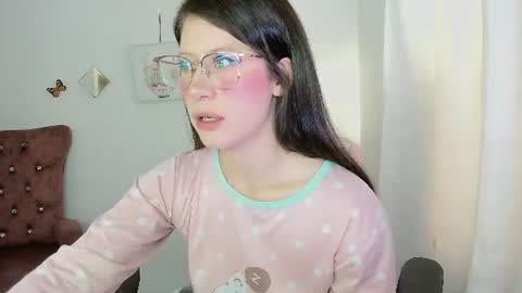 Alicie online show from June 24, 12:04 pm