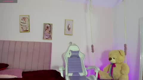 Zoe online show from April 29, 11:58 am