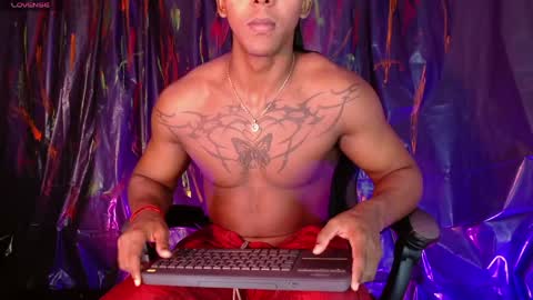 Zoriel online show from May 21, 6:37 pm