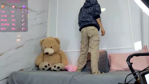 Violeta online show from March 6, 12:01 pm