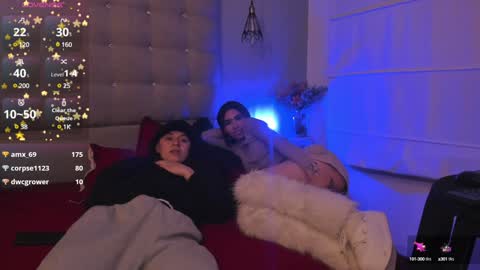 Snapshot of zowi_hottiee chatting on December 4, 8:45 am cintya kors online show from December 4, 8:45 am