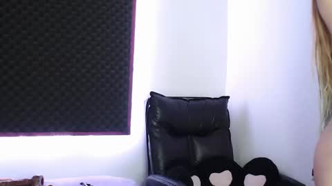 Snapshot of zpzphot chatting on October 25, 1:40 pm zpzphot online show from October 25, 1:40 pm