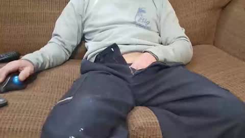 Snapshot of zruckster chatting on December 14, 5:40 pm zruckster online show from December 14, 5:40 pm