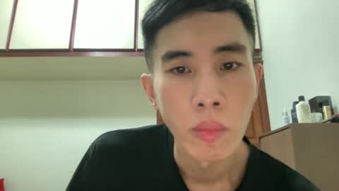 Snapshot of zseszsesz chatting on December 25, 3:17 pm Z online show from December 25, 3:17 pm