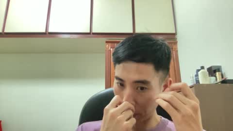 Snapshot of zseszsesz chatting on December 30, 3:57 pm Z online show from December 30, 3:57 pm