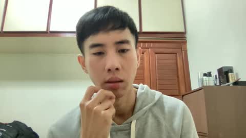 Snapshot of zseszsesz chatting on January 13, 3:26 pm Z online show from January 13, 3:26 pm