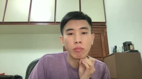 Snapshot of zseszsesz chatting on January 29, 1:58 am Z online show from January 29, 1:58 am