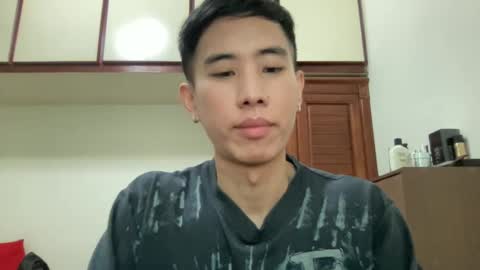 Snapshot of zseszsesz chatting on February 1, 2:47 am Z online show from February 1, 2:47 am