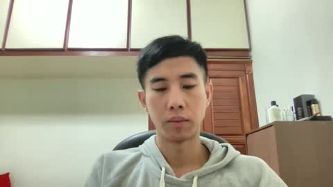 Snapshot of zseszsesz chatting on February 2, 3:17 pm Z online show from February 2, 3:17 pm