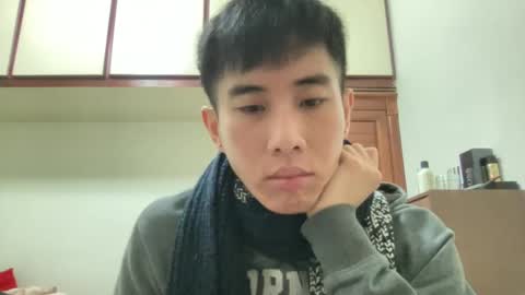 Snapshot of zseszsesz chatting on February 9, 3:12 pm Z online show from February 9, 3:12 pm