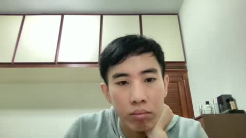 Snapshot of zseszsesz chatting on February 22, 3:23 am Z online show from February 22, 3:23 am