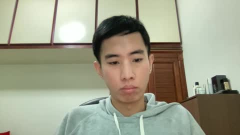 Snapshot of zseszsesz chatting on February 23, 3:35 am Z online show from February 23, 3:35 am